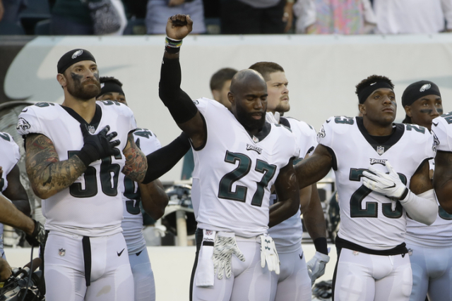 Dolphins Eagles Football